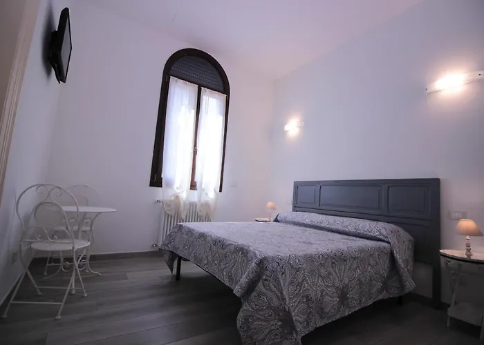 I Grifoni Pensjonat Ferrara